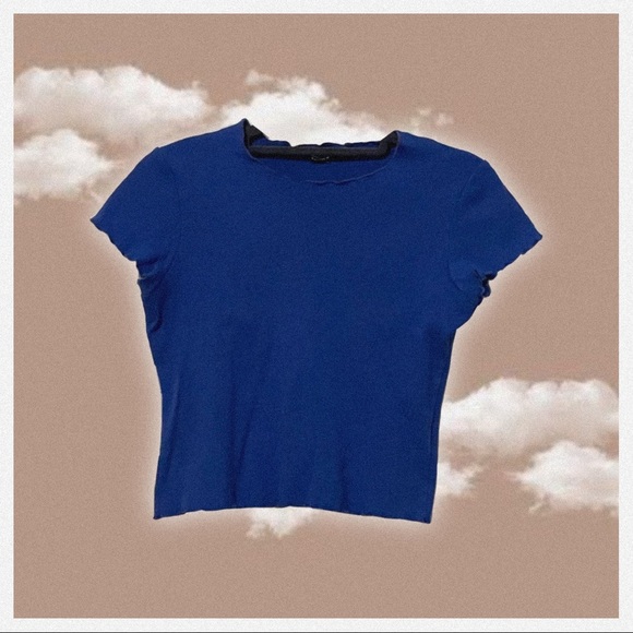 ♥︎ Brandy Melville Blue Wynn Ruffle Top ♥︎ - Picture 2 of 4